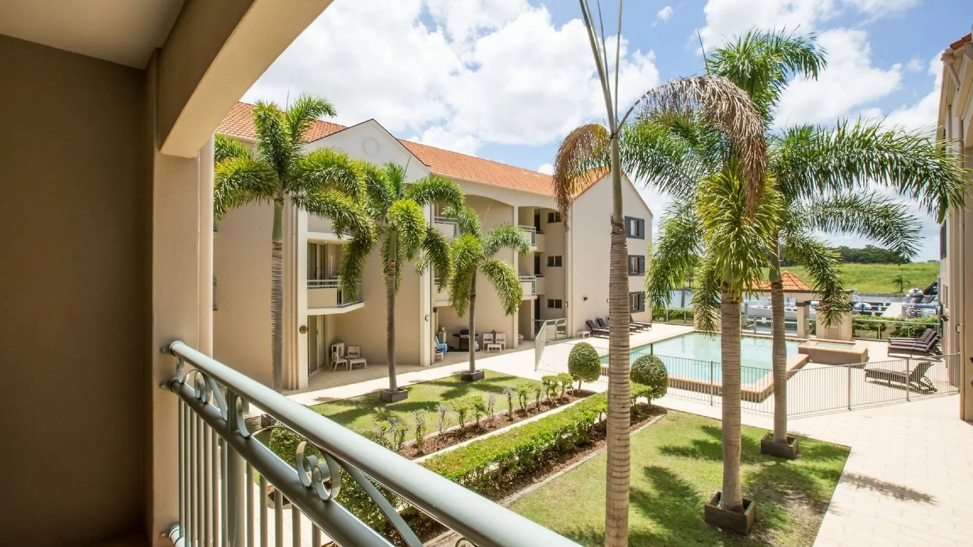 Hope Harbour Hotel