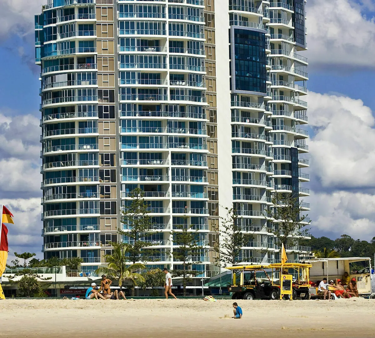 Reflections Tower Two Semesteranläggning (resort) 4*