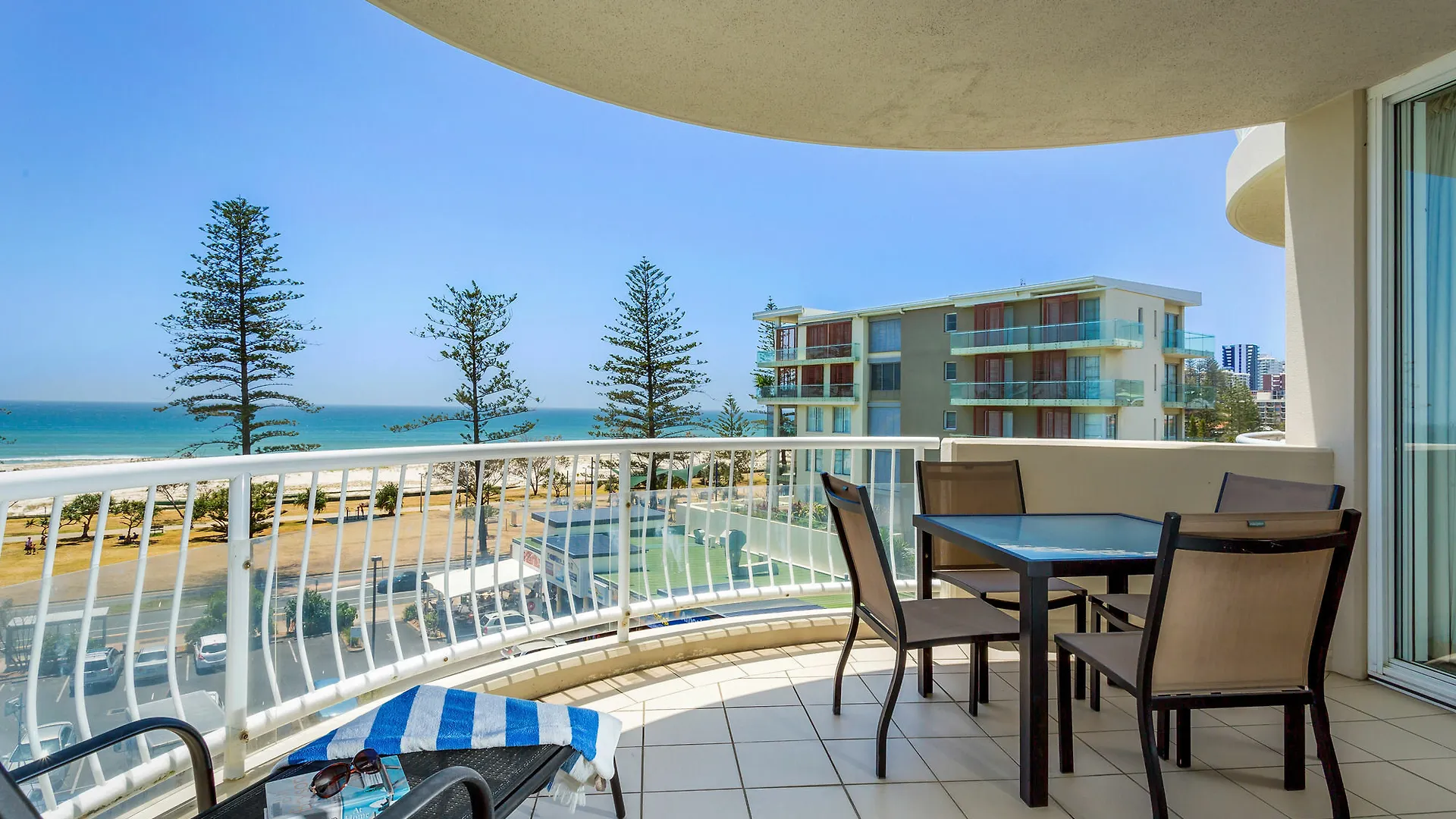 Aparthotel Kirra 4*