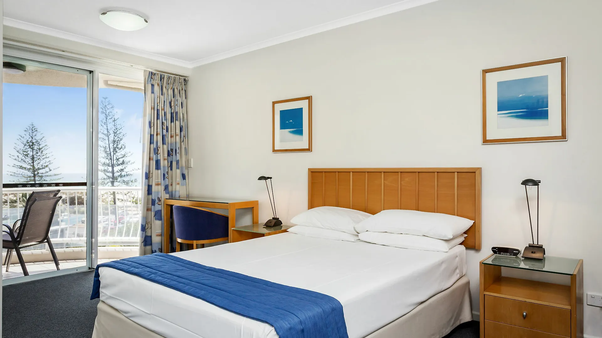Kirra Aparthotel 4*