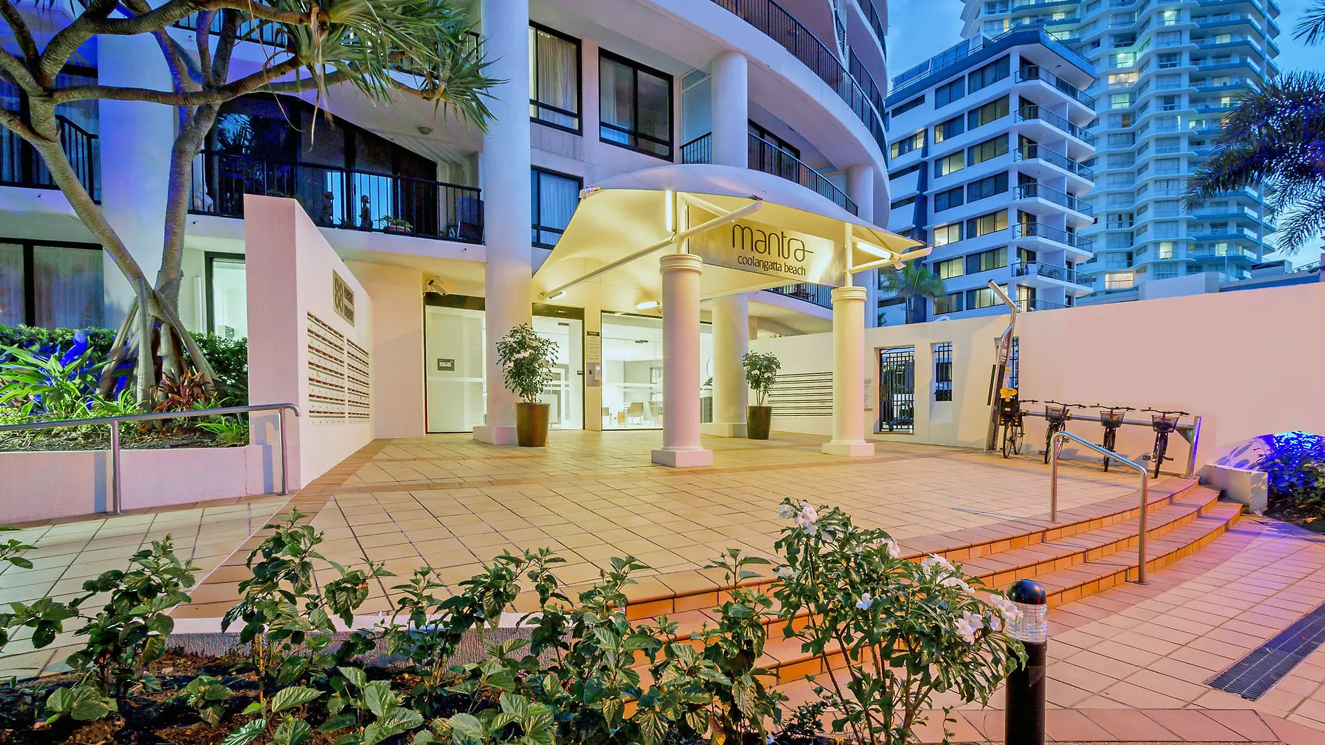Aparthotel Mantra Coolangatta 4*