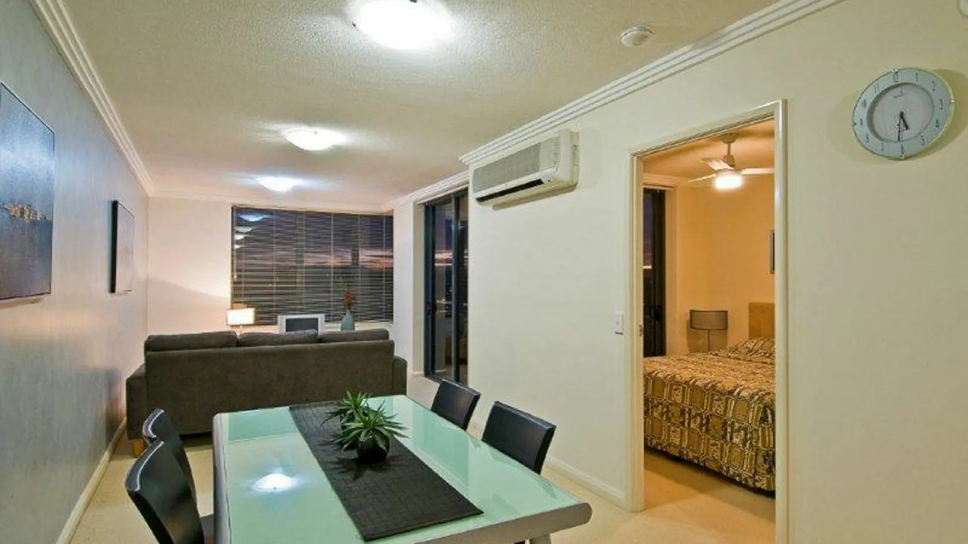 Aparthotel Aqualine On The Broadwater