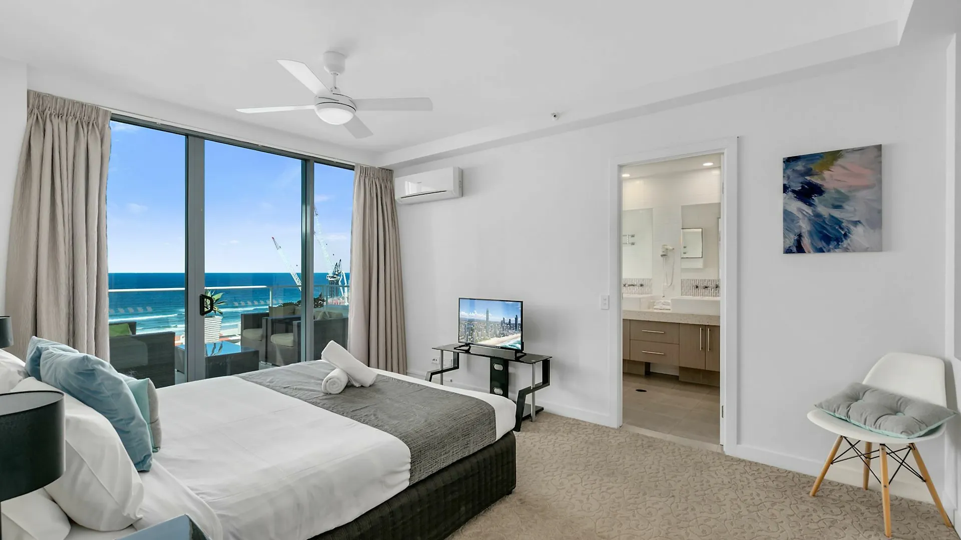Wings - Q * Gold Coast