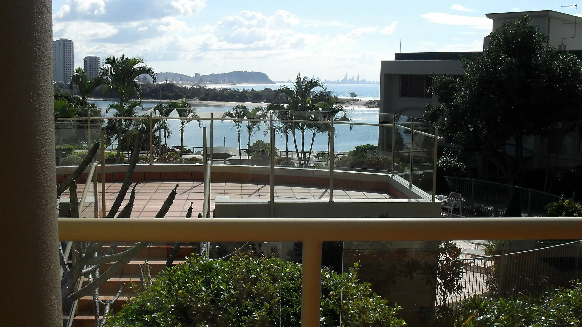 Little Cove Currumbin Aparthotel 4*