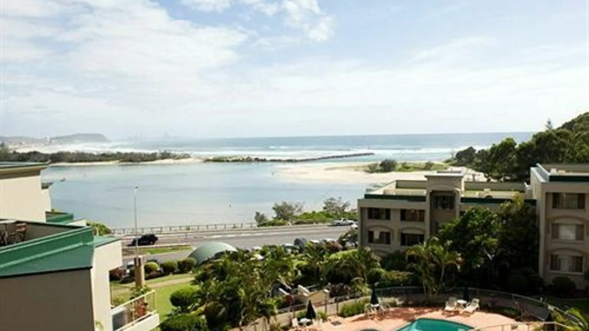 Little Cove Currumbin Aparthotel Gold Coast