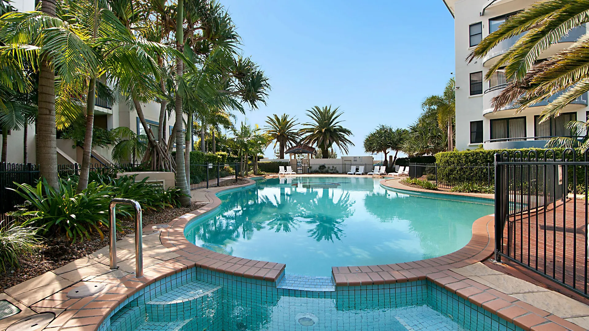 Aparthotel Sandcastles On The Broadwater 4*