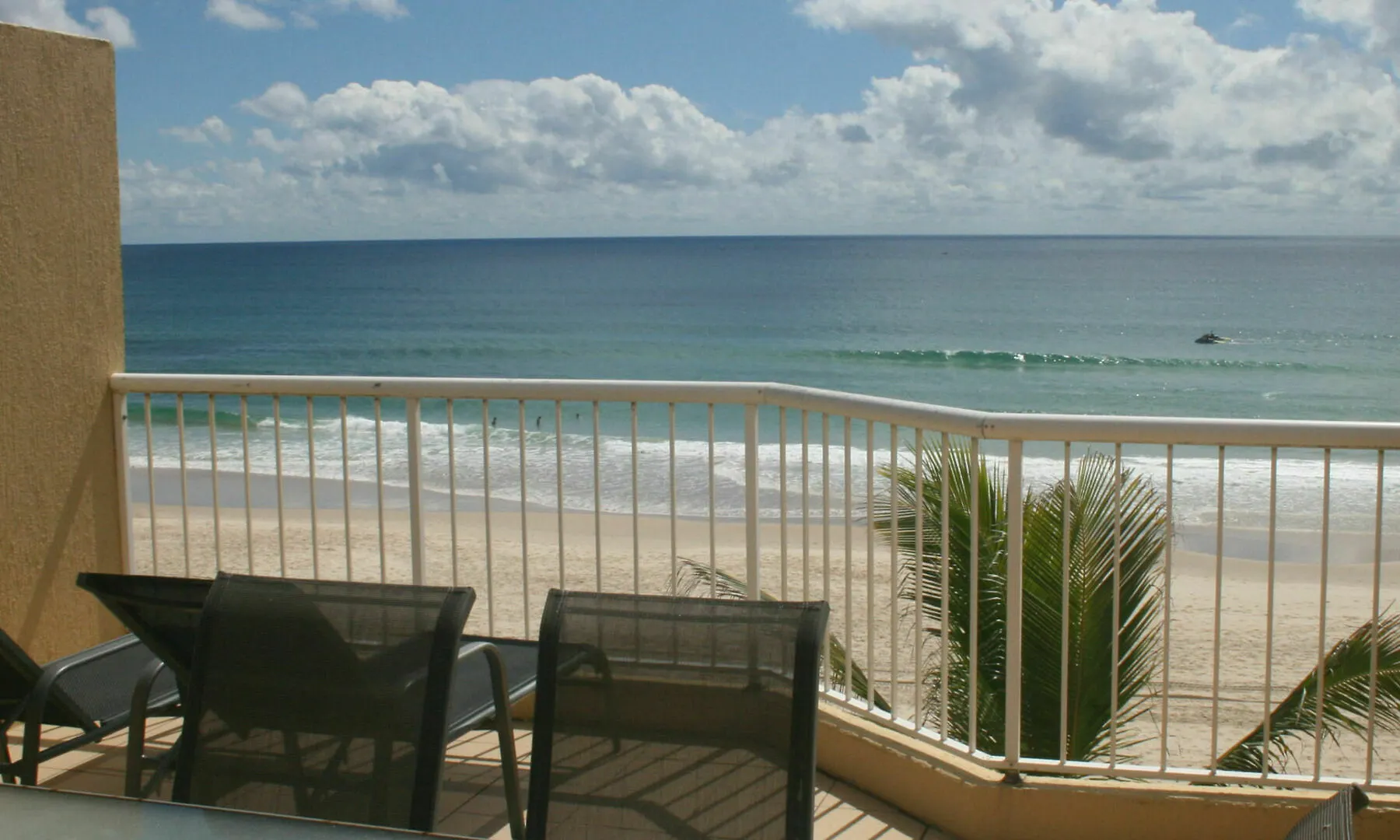 Surfers Horizons Aparthotel 4*