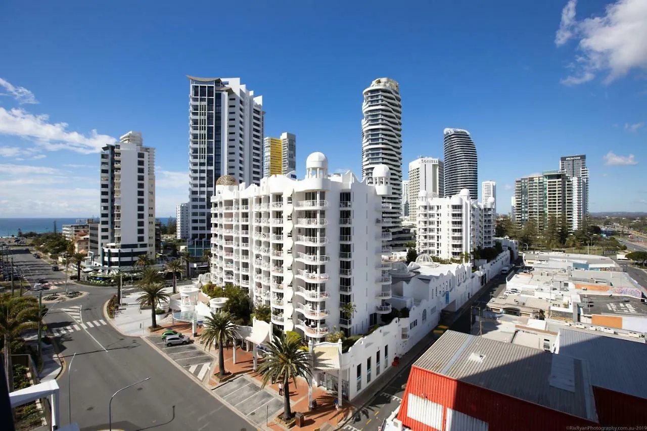 Apart Otel Qube Broadbeach