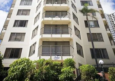 Aloha Hotel 3*