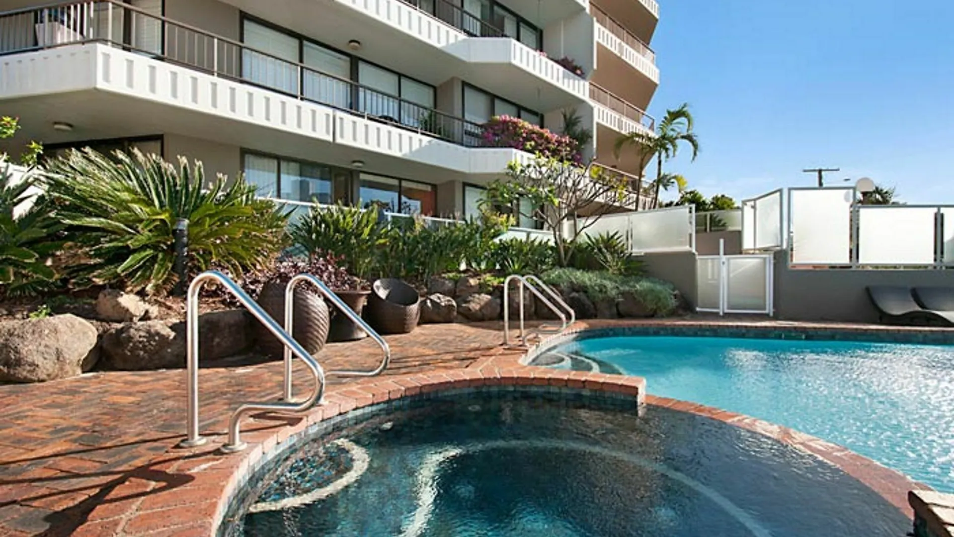 Bougainvillea 4*