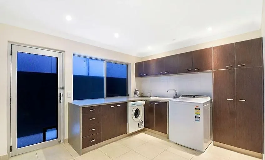 Beachfront Beauty! Holiday home Gold Coast