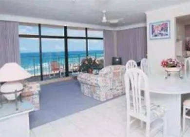 Aparthotel Breakfree Beachpoint 3*