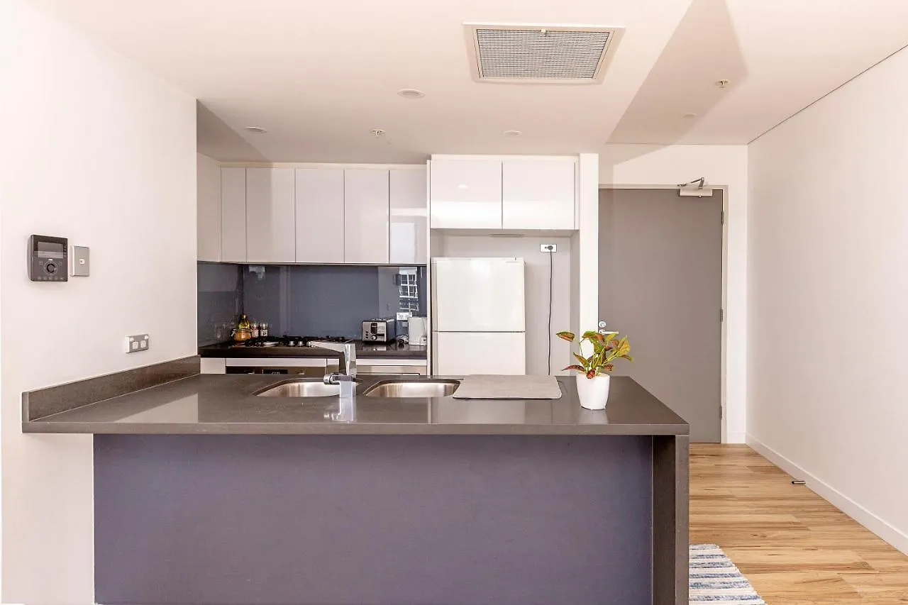 Luxury Modern In Southport With Facilities