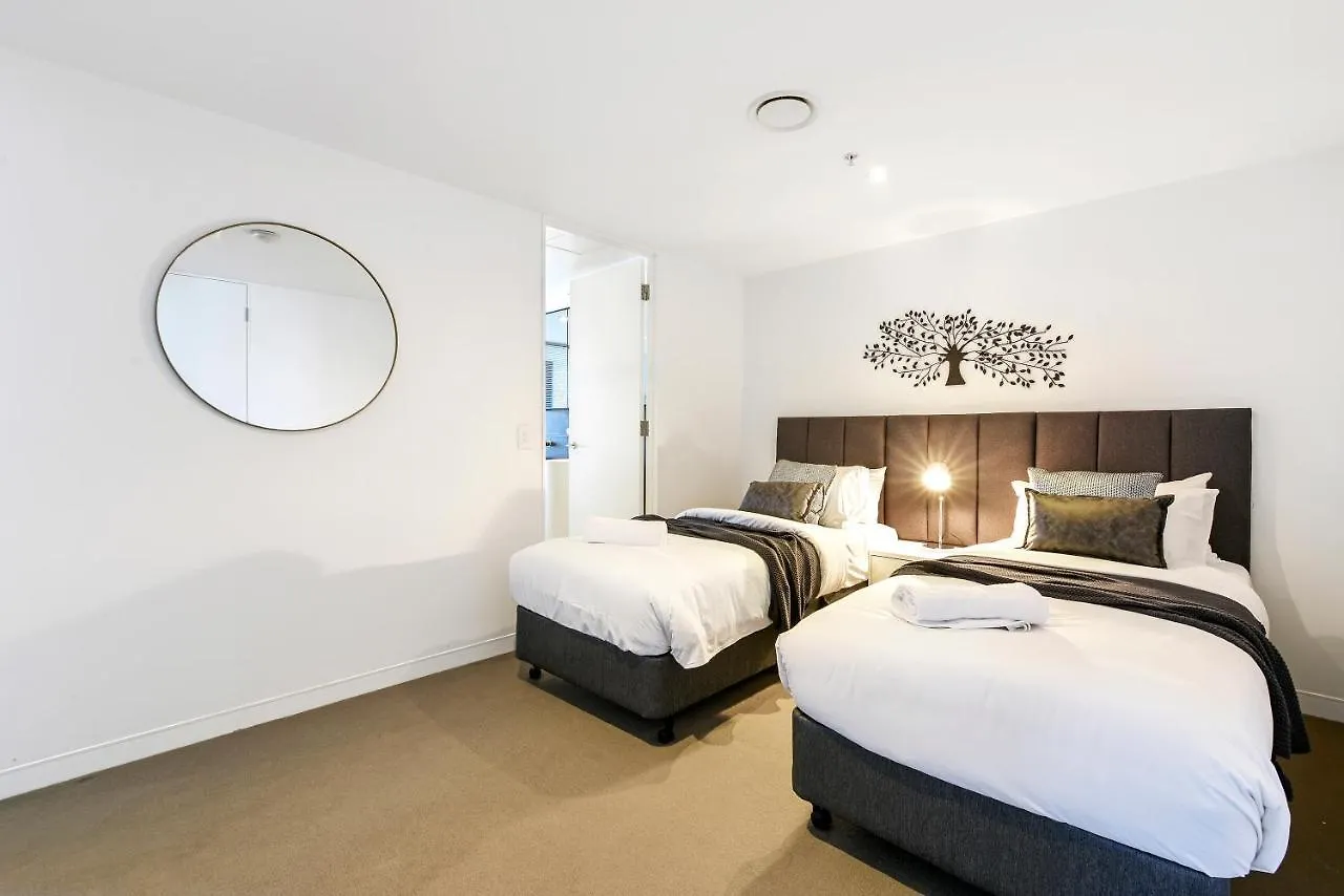 Aparthotel Oracle Broadbeach 5*