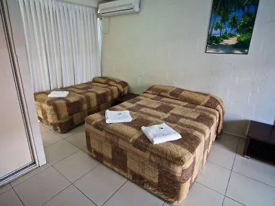 Club Surfers Hotel apartamentowy 3*