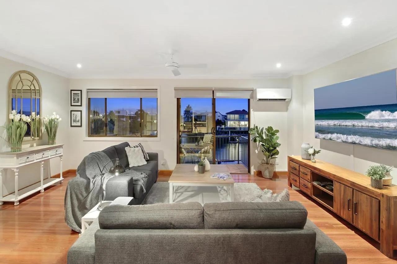 Apartment Luxury, Pets, Beach, Convention, Casino, Shopping, Privacy *