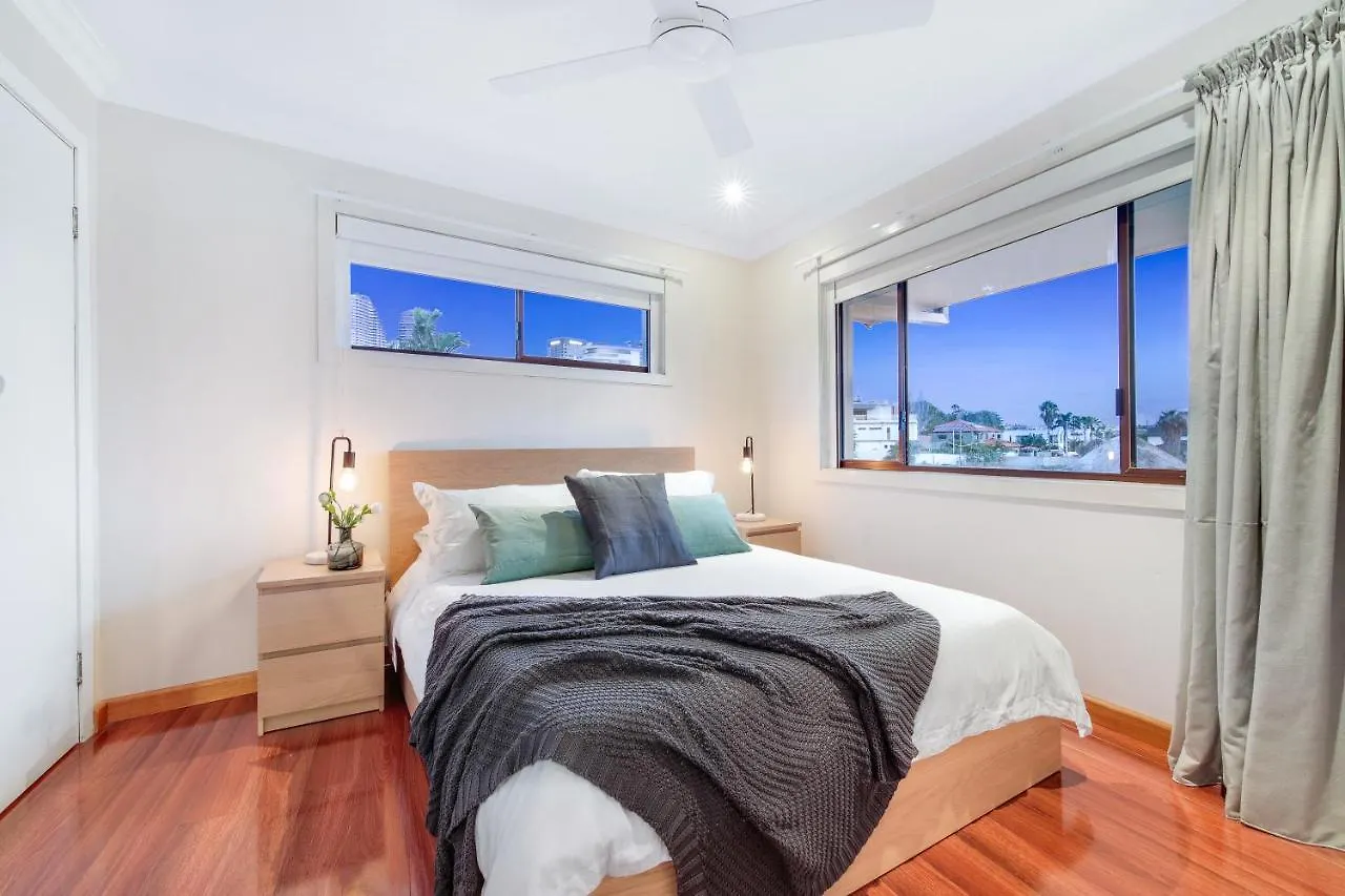 Apartment Luxury, Pets, Beach, Convention, Casino, Shopping, Privacy Gold Coast