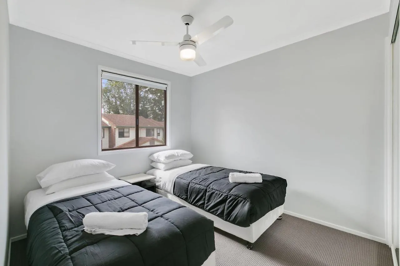 Fountain View Estate - We Accommodate Apartment Gold Coast