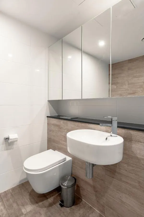 Daire Modern, Carefree Living Style Apt In Southport