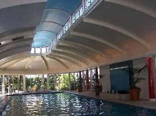 호텔 Chevron Renaissance Private 4*