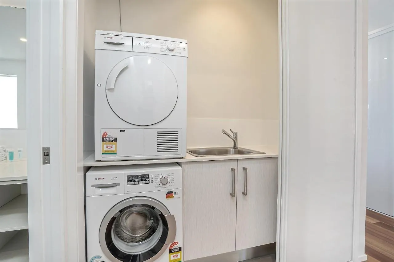 Aparthotel Bujerum On Burleigh 4*