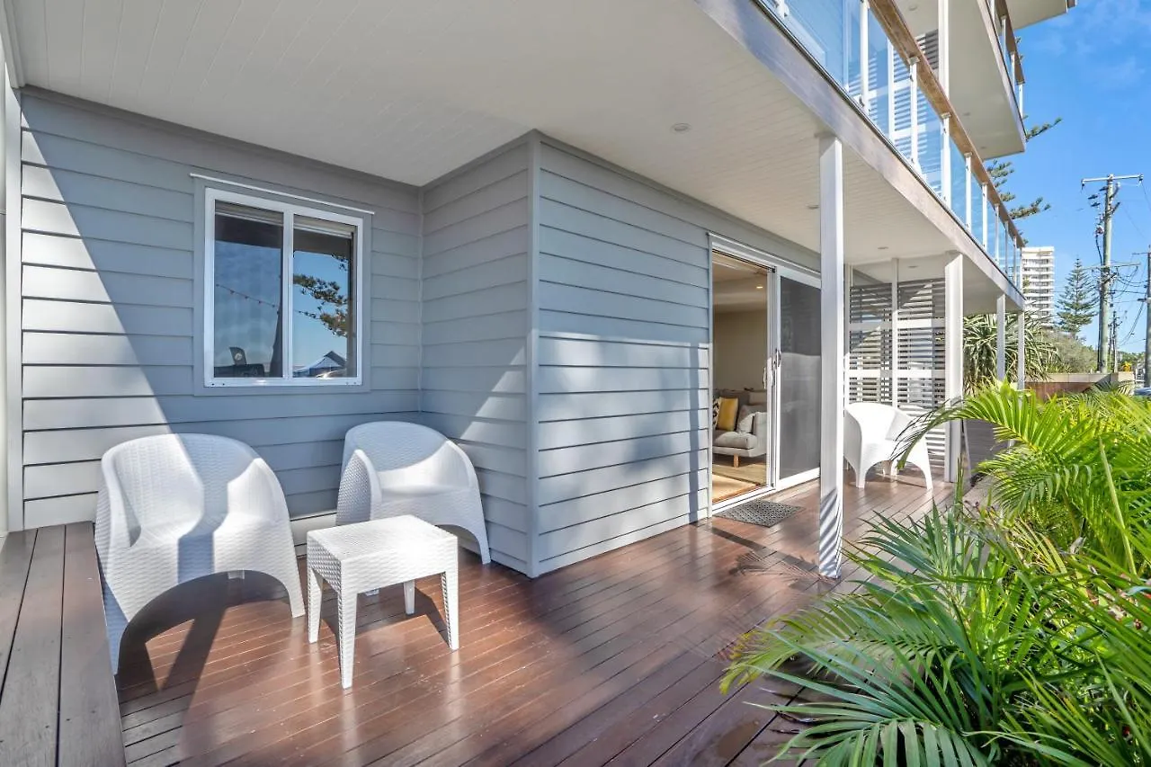 Bujerum On Burleigh Aparthotel 4*